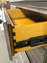 Load image into Gallery viewer, Flexsteel "Plymouth" 8 Drawer Chest