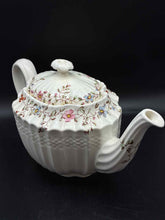 Load image into Gallery viewer, Spode Floral Porcelain White Vintage Dinnerware set