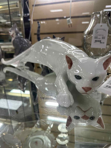 Royal Copenhagen Porcelain White 1 Piece Figurine