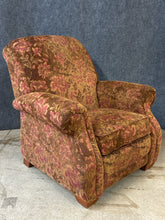 Load image into Gallery viewer, La-Z-Boy Floral Upholstered Recliner