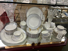 Load image into Gallery viewer, Waterford Alana Dinnerware set
