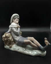 Load image into Gallery viewer, Lladro Porcelain Figurine