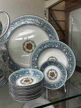 Load image into Gallery viewer, Wedgwood Florentine Dinnerware set