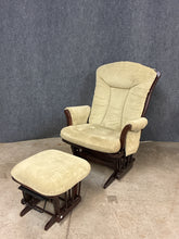 Load image into Gallery viewer, Dutailer Glider Rocker With Ottoman