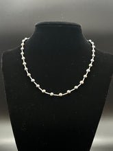 Load image into Gallery viewer, Gold Necklace