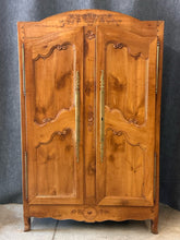 Load image into Gallery viewer, 20th-Century French-Style Pine Armoire