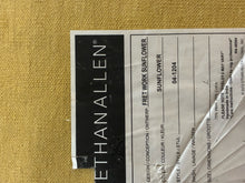 Load image into Gallery viewer, Ethan Allen Fretwork Sunflower Wool Area Rug