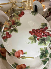 Load image into Gallery viewer, Royal Doulton Fruit White Dinnerware set