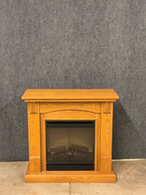 Load image into Gallery viewer, Dimplex Electric Fireplace Insert in Oak Mantel Surround