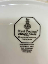 Load image into Gallery viewer, Royal Doulton Fruit White Dinnerware set
