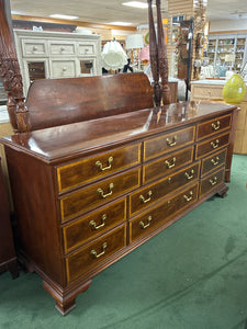 Thomasville Banded Mahogany Dresser