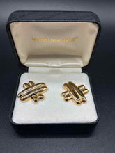 Load image into Gallery viewer, Gold Earrings
