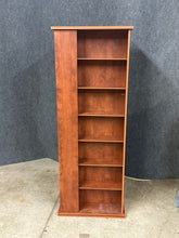 Load image into Gallery viewer, Venture Horizon Revolving Media Tower