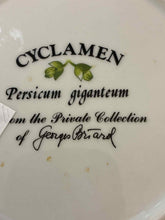 Load image into Gallery viewer, Floral Porcelain Gold Trim 8 Piece Plates