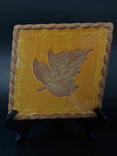 Load image into Gallery viewer, Leaf Ceramic Multi-Color 6 Piece Plates