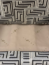 Load image into Gallery viewer, La-Z-Boy Contemporary Pattern Lounge Chair