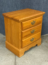 Load image into Gallery viewer, Oak 2-Drawer Nightstand