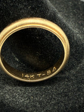 Load image into Gallery viewer, Gold Ring