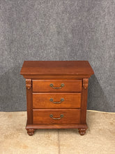 Load image into Gallery viewer, Broadmoore Traditional 3-Drawer Nightstand