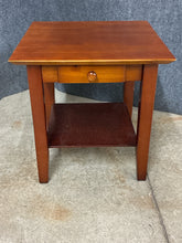 Load image into Gallery viewer, Traditional One-Drawer End Table