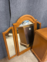 Load image into Gallery viewer, Bassett Oak 10-Drawer Dresser With Tri-Fold Mirror
