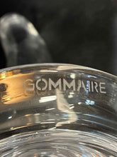 Load image into Gallery viewer, Gommaire Clear Glass Vase