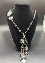 Load image into Gallery viewer, Robin Steele Intaglio Necklace