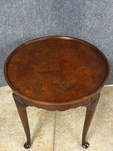 Load image into Gallery viewer, Hekman Side Table