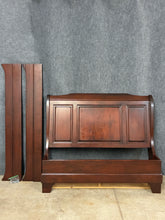 Load image into Gallery viewer, Nichols &amp; Stone Solid Wood Queen Sleigh Bed