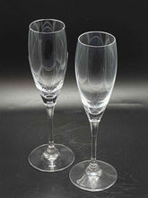 Load image into Gallery viewer, Waterford &amp; Robert Mondavi Pair of Crystal Fluted Champagne Glasses