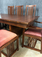 Load image into Gallery viewer, Le Meuble Villageois Canadian Made Mission Style Oak Dining Set