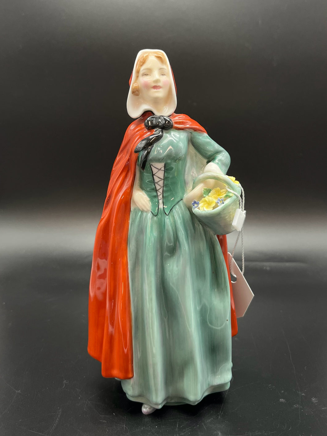 Royal Doulton Bone China Green 1 Piece Figurine