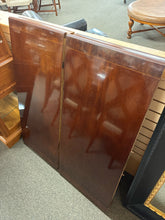 Load image into Gallery viewer, Thomasville Bogart Bel Air Inlaid Mahogany Dining Set