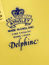 Load image into Gallery viewer, Aynsley White Dinnerware set
