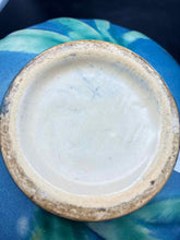 Load image into Gallery viewer, Roseville Pottery Vase