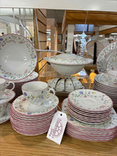 Load image into Gallery viewer, Johnson Bros. Dinnerware set
