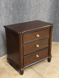 Traditional Dark Cherry 3-Drawer Nightstand