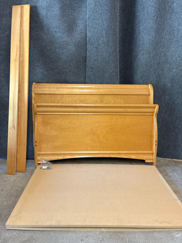 Maple Sleigh Bed - Full Size