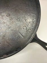 Load image into Gallery viewer, Cast Iron Black Round Cookware