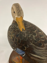 Load image into Gallery viewer, Wood Figurine