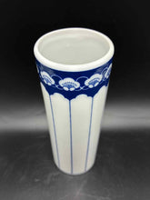 Load image into Gallery viewer, Vase