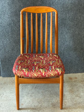 Load image into Gallery viewer, Vintage Skovby Danish Modern Teak Extension Dining Table with Leaf &amp; 4 Chairs