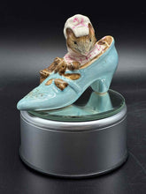 Load image into Gallery viewer, Beswick Figurine