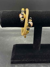 Load image into Gallery viewer, Goldtone Bracelet