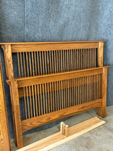 Load image into Gallery viewer, Amish-made Mission Style Oak Queen Size Bed Frame