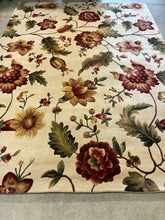 Load image into Gallery viewer, Calla 100% Wool Large-Scale Floral Rug