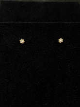 Load image into Gallery viewer, Gold Earrings