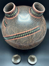 Load image into Gallery viewer, Pottery Sculpture