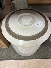 Load image into Gallery viewer, Stoneware Primitive Beige Crock/Jug