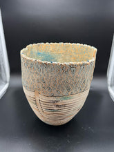 Load image into Gallery viewer, Jim Kraft Vase